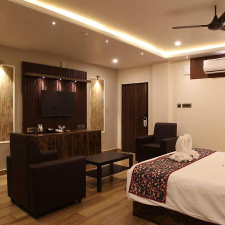 Dakshin Suites Srikakulam Exterior photo